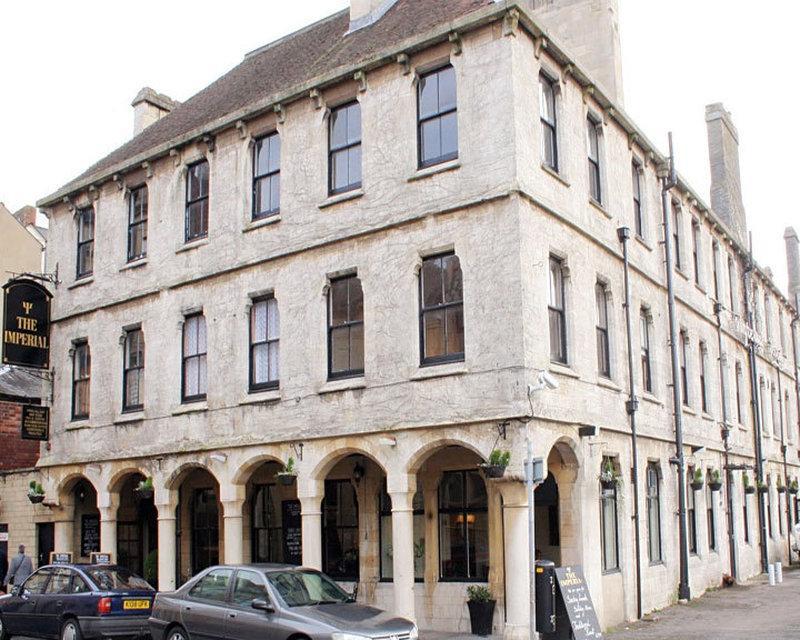 The Imperial Hotel Stroud  Exteriör bild
